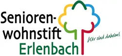 Logo des Seniorenwohnstifts Erlenbach mit buntem Baum-Symbol und dem Slogan „Wir sind dabei!“.